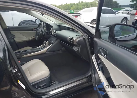 2015 Lexus Is 250 z USA, uszkodzony, nr VIN JTHCF1D21F5019521